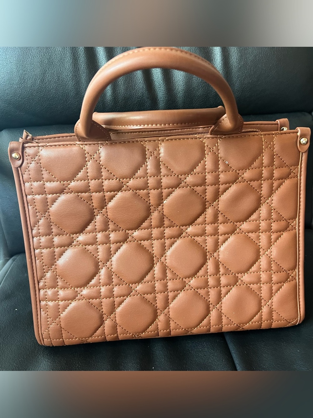 Quilted Brown Shoulder Bag with Removable Pouch - Picture 3 of 6